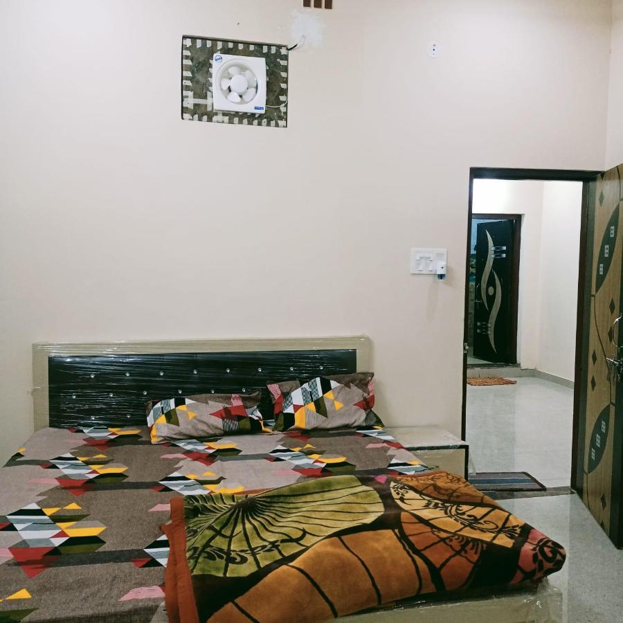 Radha Bhavan Vrindāvan Exteriér fotografie